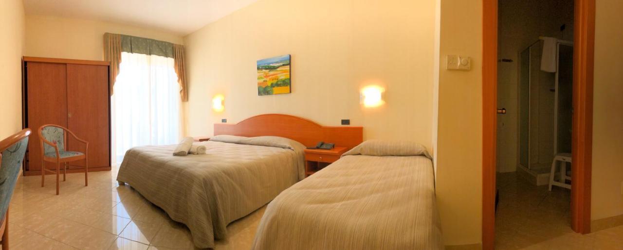 Hotel Mille Pini Marina di Ginosa Zewnętrze zdjęcie